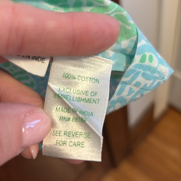 Lightweight Lilly Pulitzer top/tunic - Picture 7 of 9